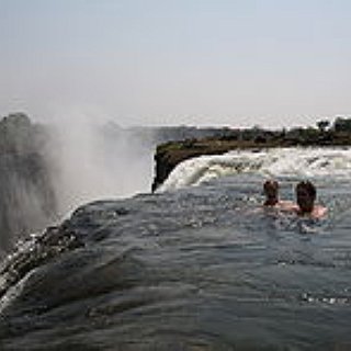 BucketList + Sim In The Devil's Pool (Victoria Falls, Zambia)