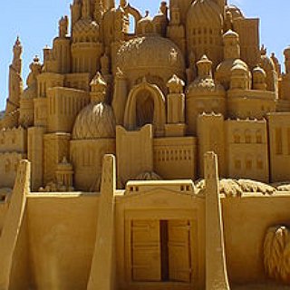 BucketList + Build A Giant Sandcastle