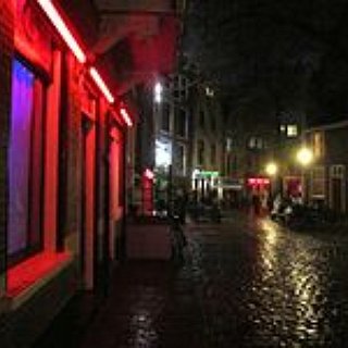 BucketList + Visit The Red Light District In Amsterdam