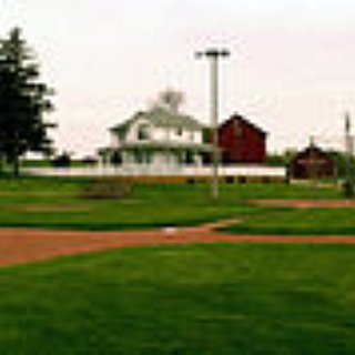 BucketList + Visit The "Field Of Dreams" In Dyersville, Iowa