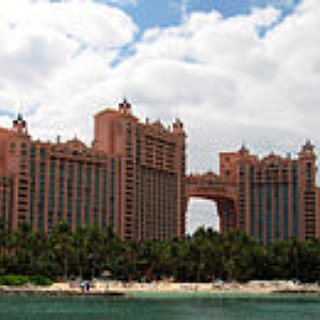 BucketList + Visit Atlantis In The Bahamas