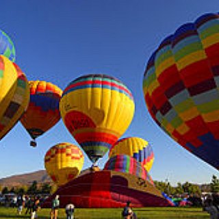BucketList + Attend The Albuquerque International Balloon Fiesta.