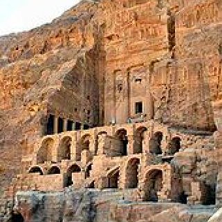 BucketList + Tour Petra