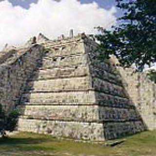 BucketList + Climb The Steps Of A Mayan Pyramid 