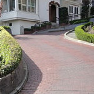 BucketList + Drive Down Lombard Street In San Fransico 