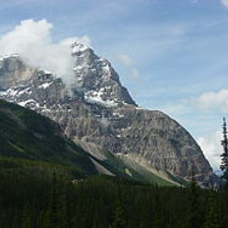 BucketList + Ride The Rocky Mountaineer Train In Canada