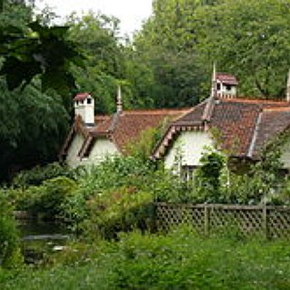 BucketList + Stay In A Cottage In The South Of England 