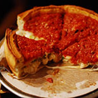 BucketList + Eat A Deep Dish Pizza In Chicago